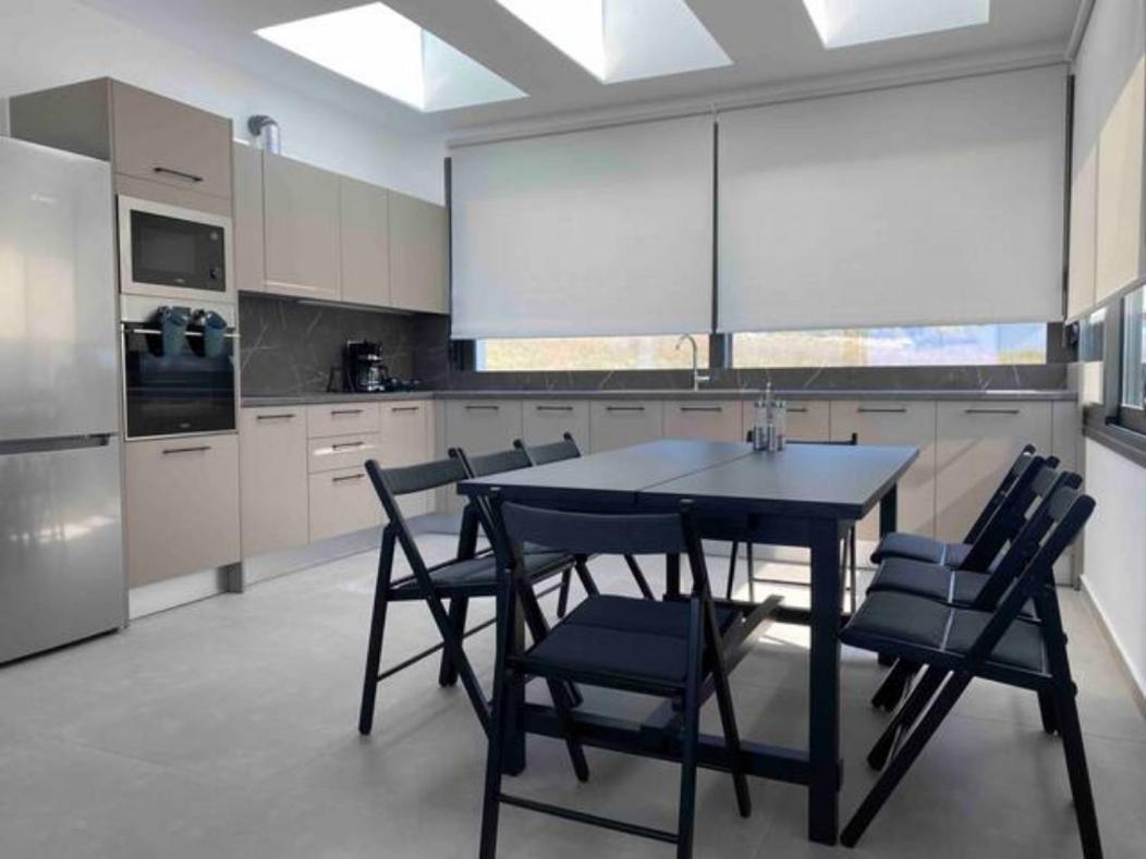 Elani New Luxury Villa מראה חיצוני תמונה